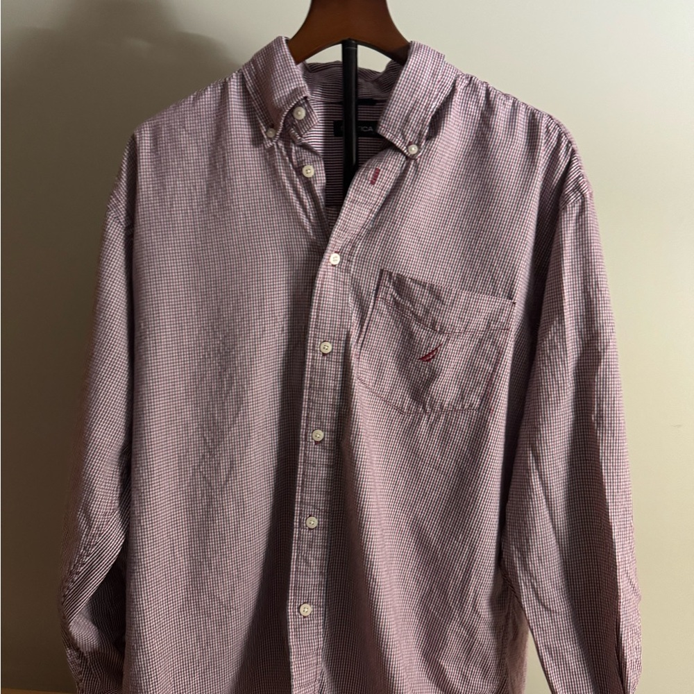 Nautica Men’s travelers twill long sleeve button down